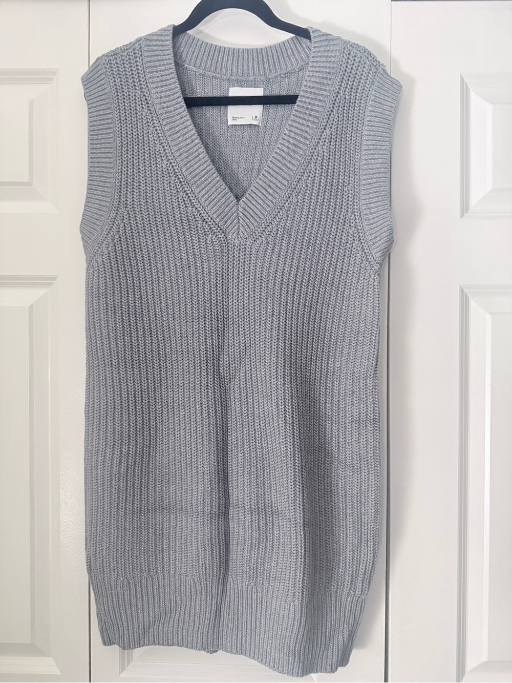 NWT Abercrombie & Fitch Gray Chunky Knit Sweater Vest Dress | Medium
